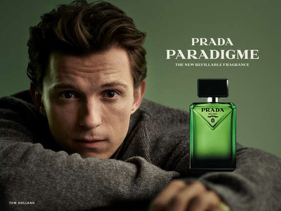 Discover the perfume Prada Paradigme