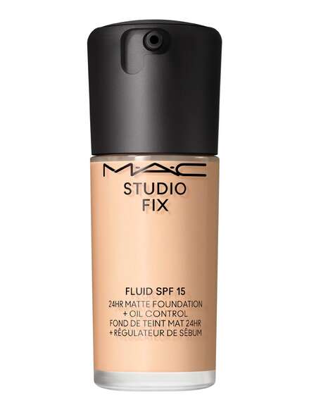 Studio Fix Fluid SPF 15 24HR Matte Foundation + Oil Control
