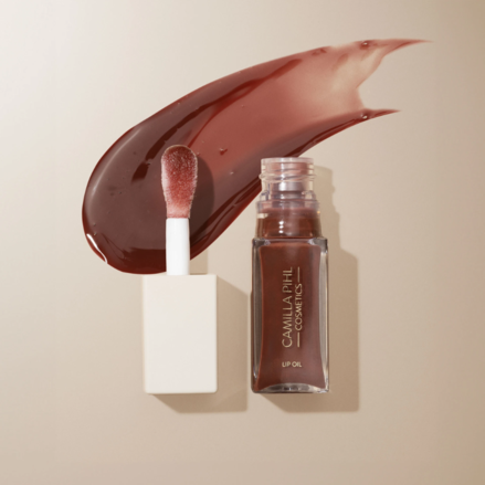 Camilla Pihl Lip Oil Brownie