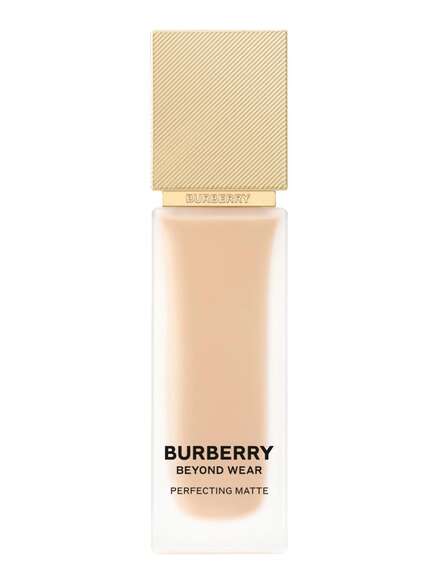 Burberry Beyond Wear Perfecting Matte Foundation - Light Warm