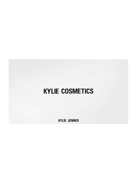 Kylie Cosmetics Smokey Eye Palette No. 228