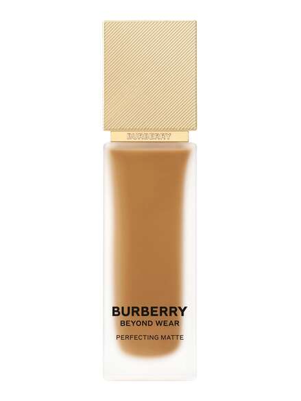 Burberry Beyond Wear Perfecting Matte Foundation No 110 - Medium-Deep Warm