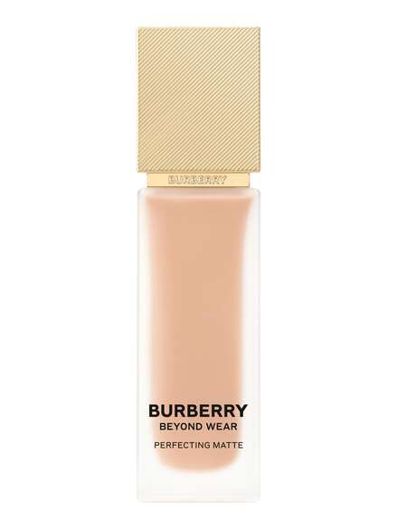 Burberry Beyond Wear Perfecting Matte Foundation - Light Cool
