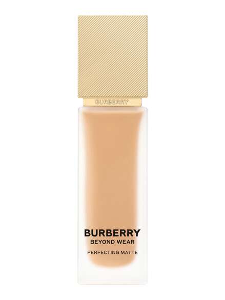 Burberry Beyond Wear Perfecting Matte Foundation Medium Warm