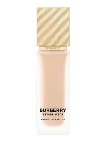 Burberry Beyond Wear Perfecting Matte Foundation - C30 Light Cool