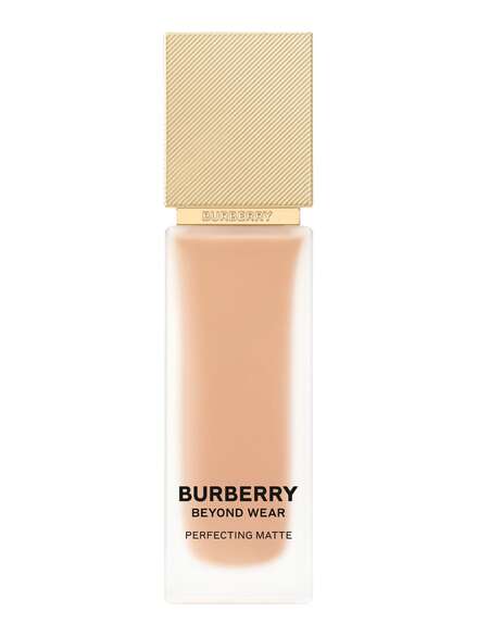 Burberry Beyond Wear Perfecting Matte Foundation - 70C Medium Cool