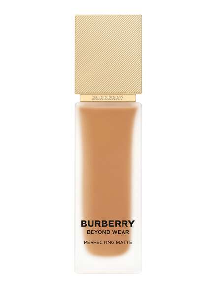 Burberry Beyond Wear Perfecting Matte Foundation No 100 - Medium-Deep Warm