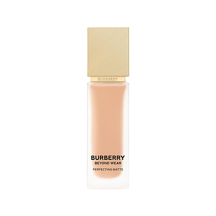 Burberry Beyond Wear Perfecting Matte Foundation No 45 Light Neutral