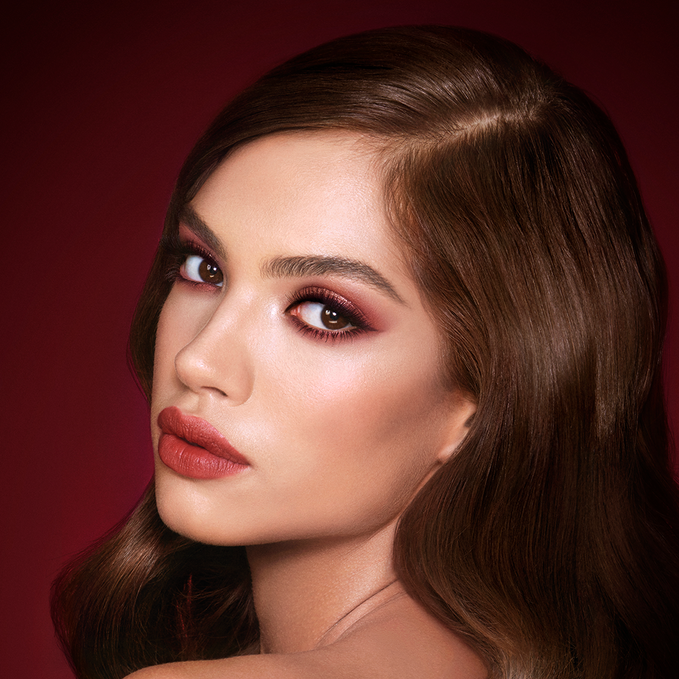 Charlotte Tilbury Luxury Palette Eye Shadow No. 3 - The Vintage Vamp 4