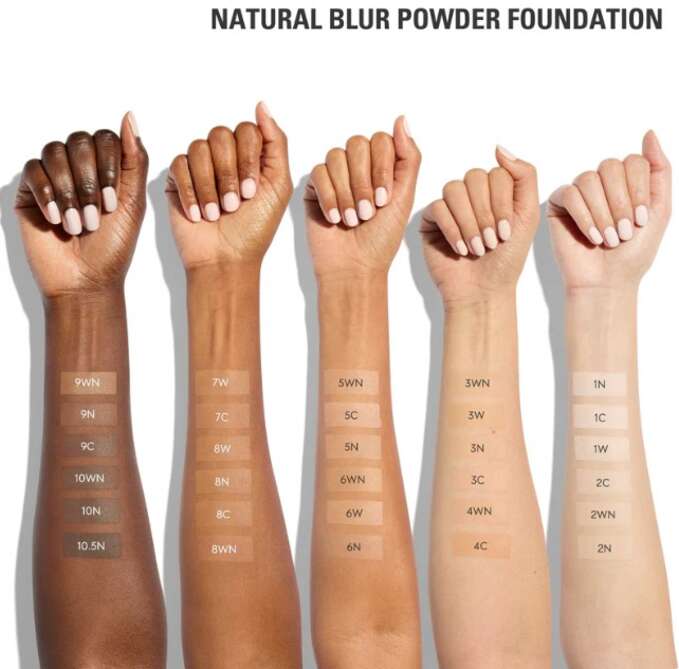 Kylie Cosmetics Natural Blur Powder Foundation N°1N 2