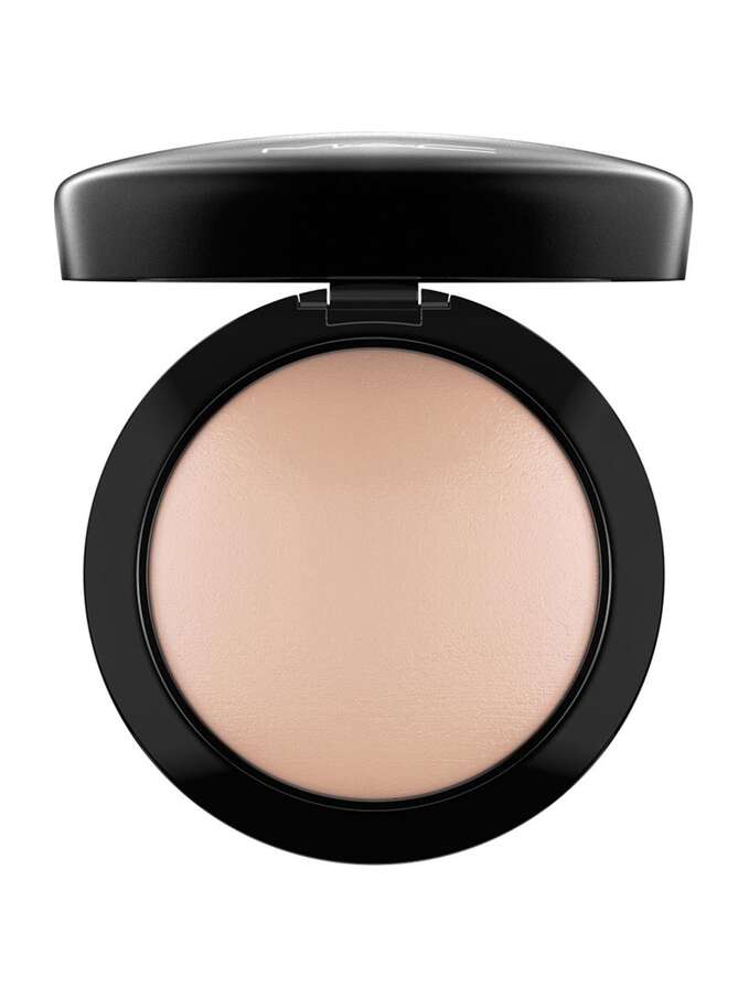 MAC Mineralize Skinfinish Natural