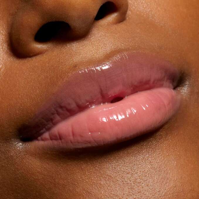Kylie Cosmetics Supple Kiss Lip Glaze No. 6 - Lover Girl 5
