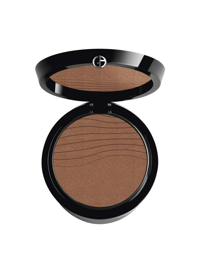 Giorgio Armani Luminous Silk Foundation Glow Fusion Powder 1