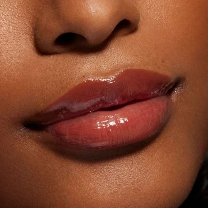 Kylie Cosmetics Hazelnut Crème Lip Oil Dessert 4