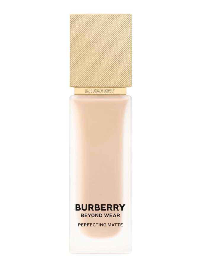 Burberry Beyond Wear Perfecting Matte Foundation - Light Cool - 20 Fair Cool