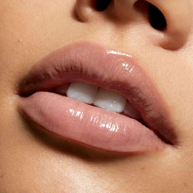 Kylie Cosmetics Supple Kiss Lip Glaze No. 4 - NUDE KISS 4