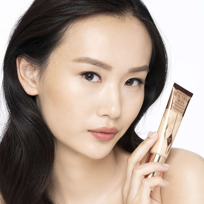 Charlotte Tilbury Beautiful Skin Foundation N° 22 - Warm 1