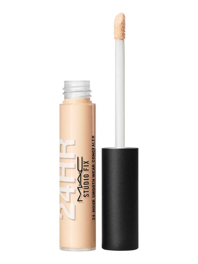 Studio Fix 24-Hour Smooth Wear Concealer 1