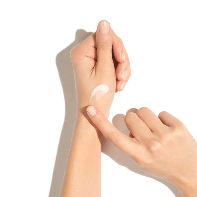 Charlotte Tilbury Dark Spots Correcting Radiance Recovery Serum 30 ml 3