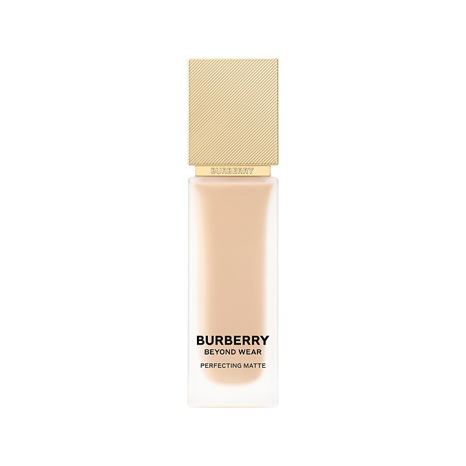 Burberry Beyond Wear Perfecting Matte Foundation No 30 Light Neutral