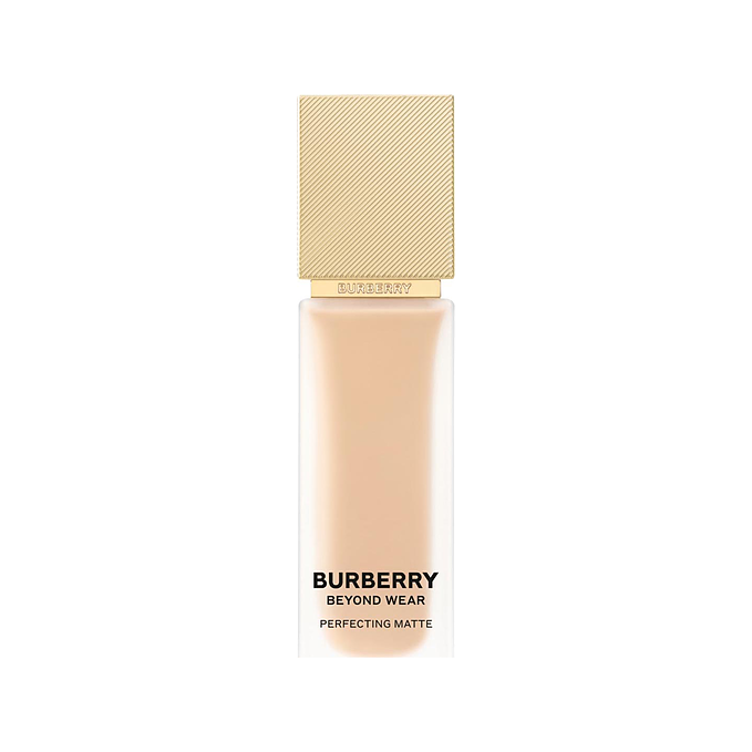 Burberry Beyond Wear Perfecting Matte Foundation No 30W Light Warm