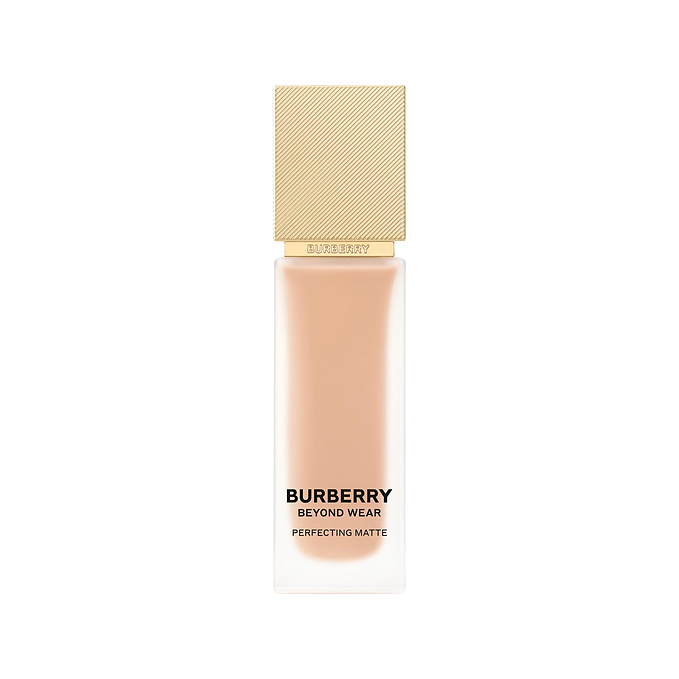 Burberry Beyond Wear Perfecting Matte Foundation No 45C Light Cool