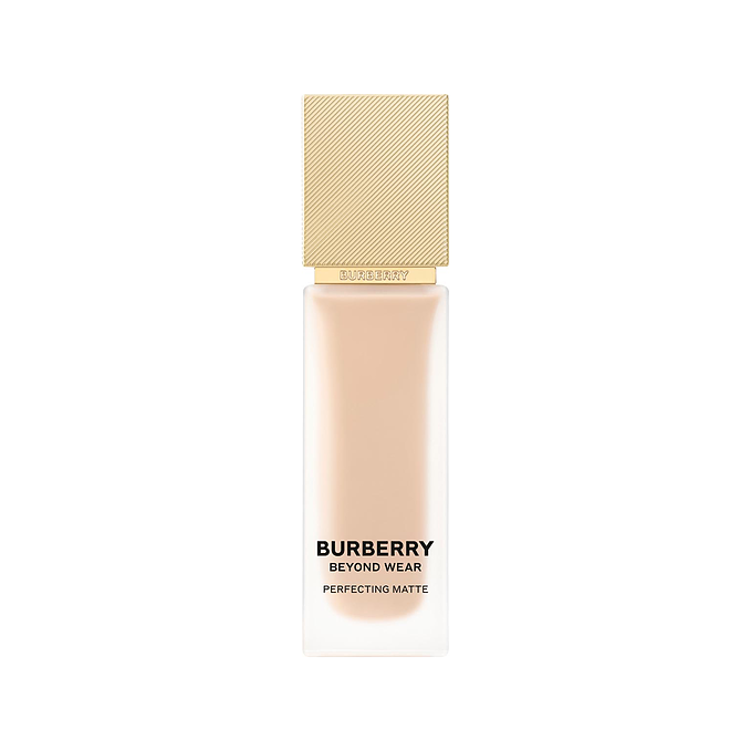 Burberry Beyond Wear Perfecting Matte Foundation No C30 Light Cool