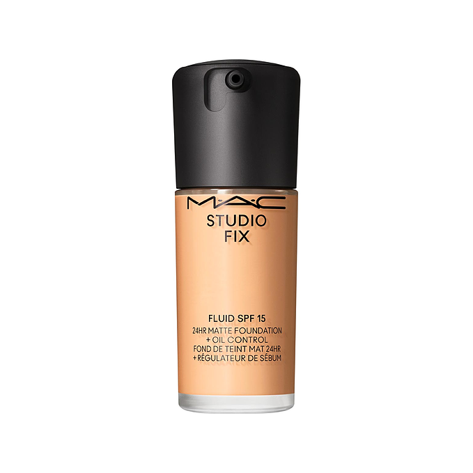 Studio Fix Fluid SPF 15 24HR Matte Foundation + Oil Control