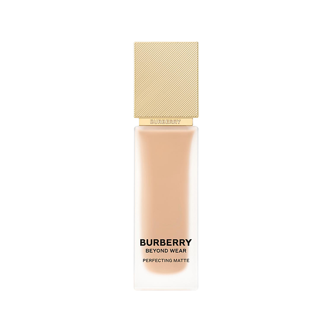 Burberry Beyond Wear Perfecting Matte Foundation No 40 Light Neutral