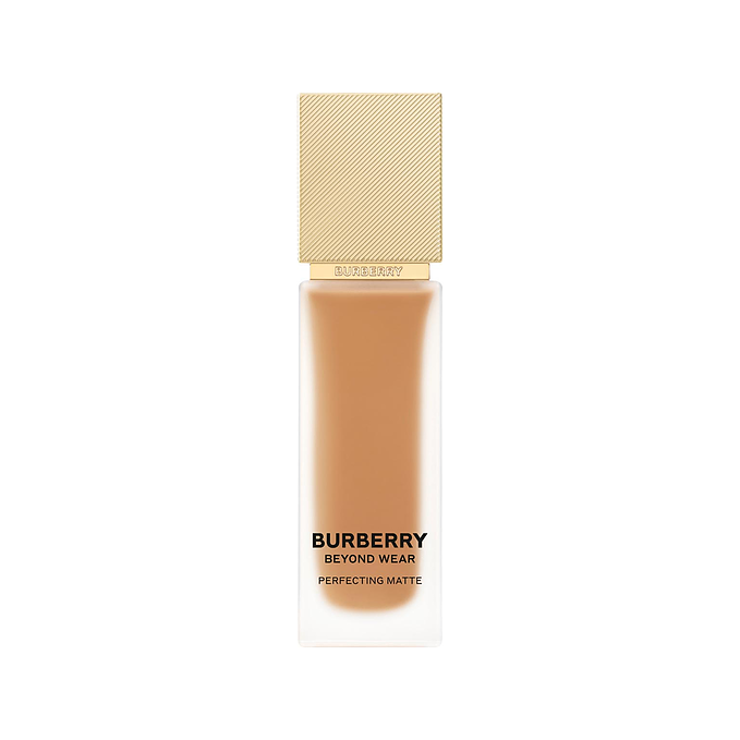 Burberry Beyond Wear Perfecting Matte Foundation No 100 Medium-Deep Warm