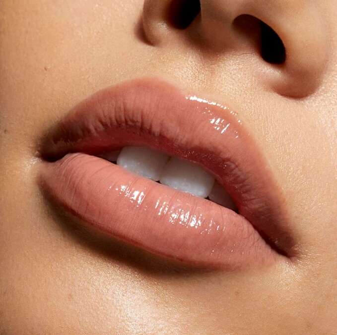 Kylie Cosmetics Supple Kiss Lip Glaze No. 1 - ALL YOURS 4