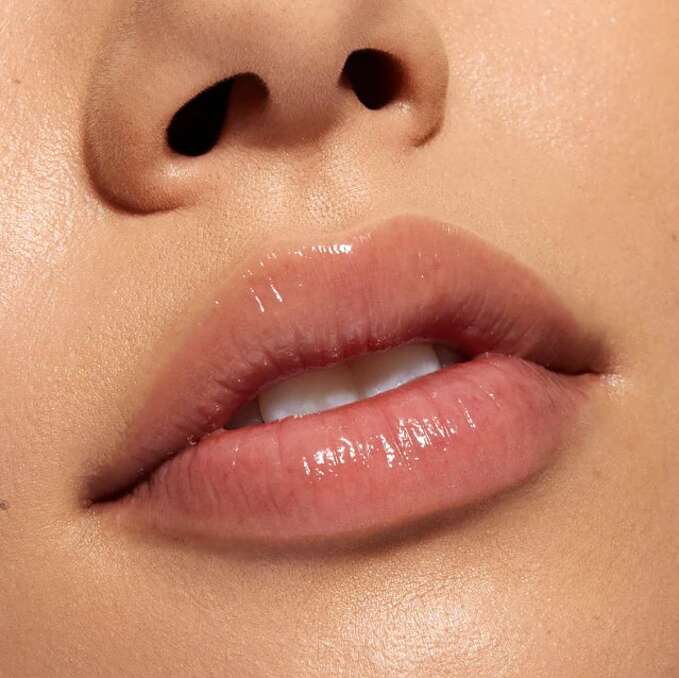 Kylie Cosmetics Crème Brûlée Lip Oil Dessert 3