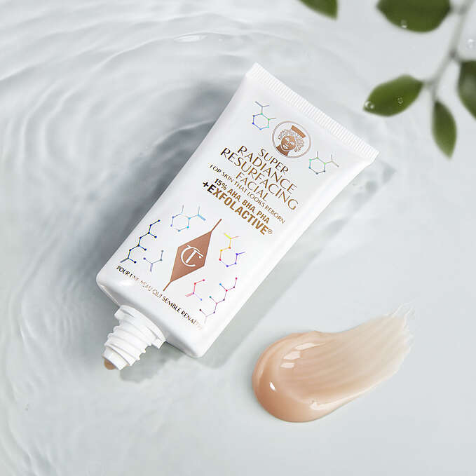 Charlotte Tilbury Super Radiance Resurfacing Facial Oil 50ml 4