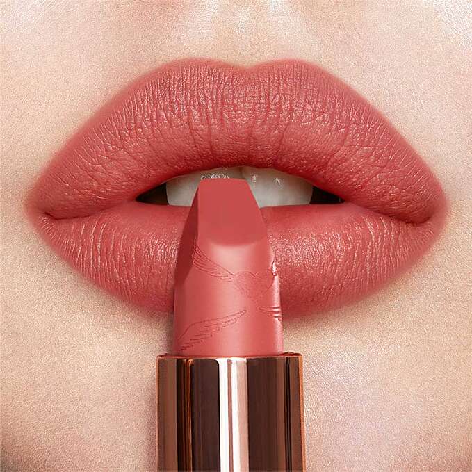 Charlotte Tilbury Look Of Love Matte Revolution - Mrs Kisses 1