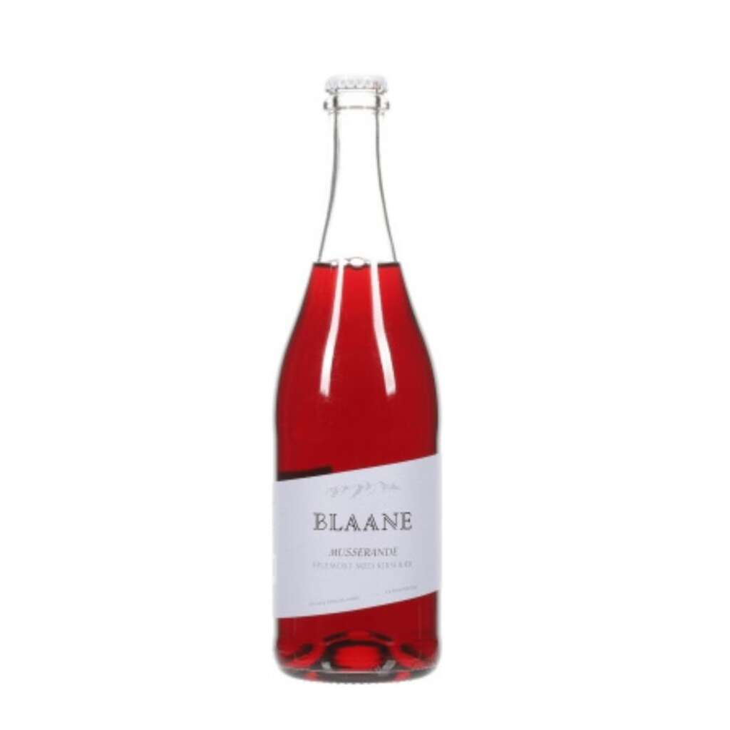 Blaane Sparkling Apple Juice with Cherries
