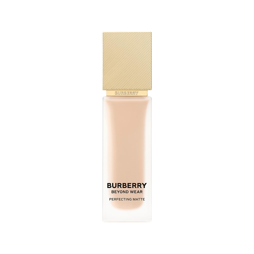 Burberry Beyond Wear Perfecting Matte Foundation No C30 Light Cool