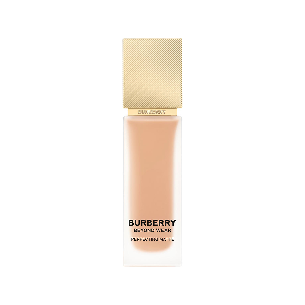 Burberry Beyond Wear Perfecting Matte Foundation No 70C Medium Cool
