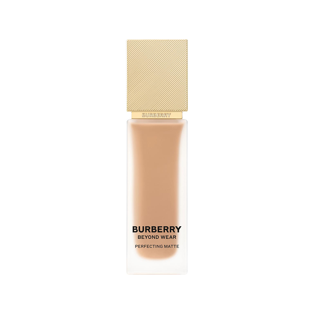 Burberry Beyond Wear Perfecting Matte Foundation No 85 Medium Cool